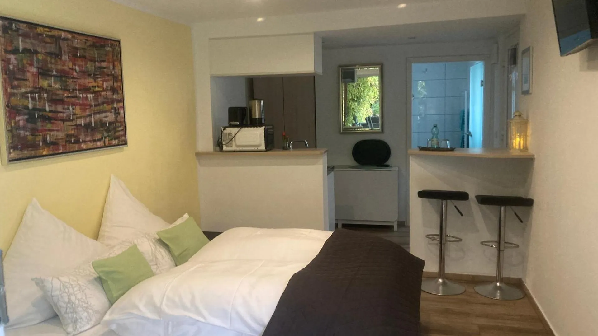 Auszeit Naehe Airport Apartment Rosrath Germany