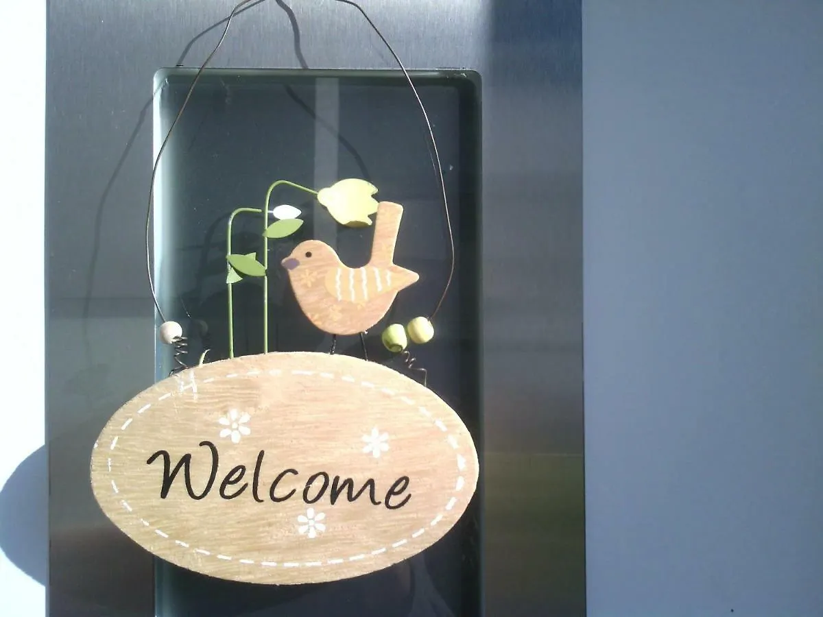 Auszeit Naehe Airport Apartment Rosrath